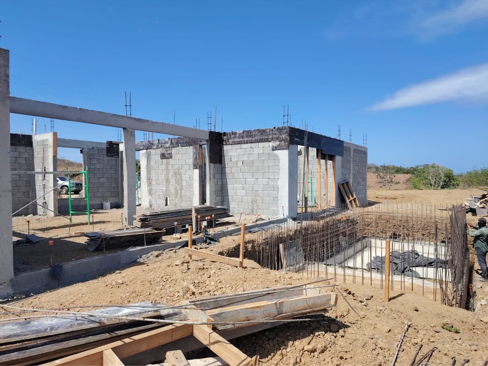 Casa de dos plantas frente al mar — en construcción